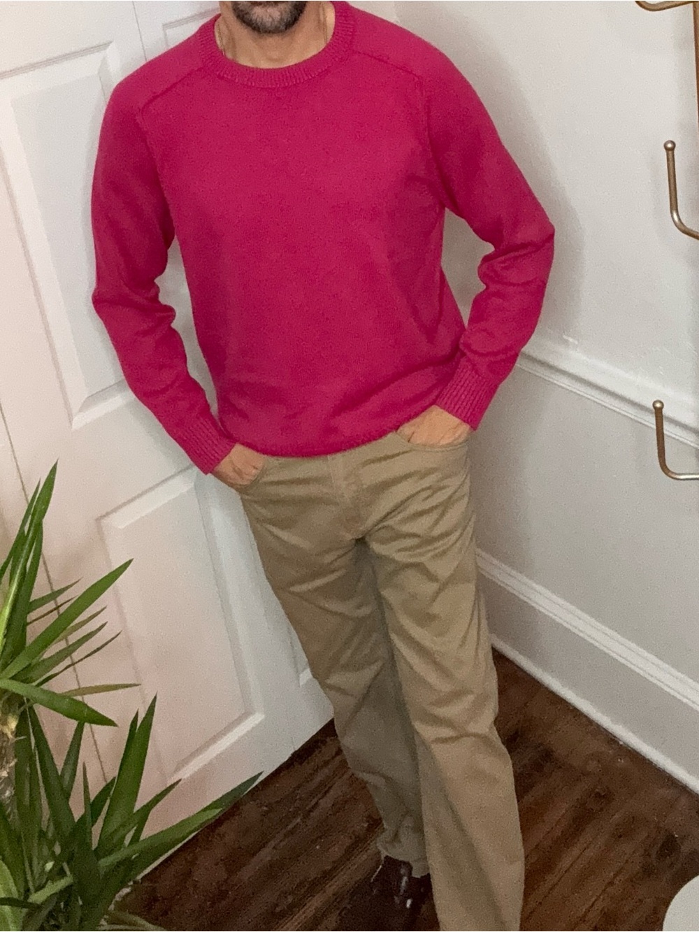 J. Crew Men's Crewneck Sweater - Size L - Vivid Fuchsia - NWT - Picture 6 of 9